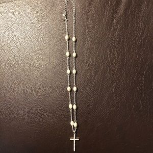 SHB Faux Pearl Necklace with Cross Pendant